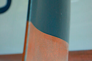 The "wing-shaped" asymmetric C-foil on a Rapido 40.