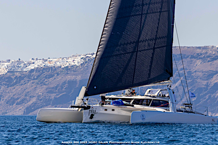 Rapido 53XS sailing trimaran