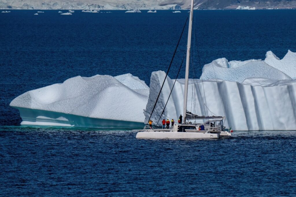 Rapido 53XS, Picomole, Antarctica. Photo, Michel Bourque.